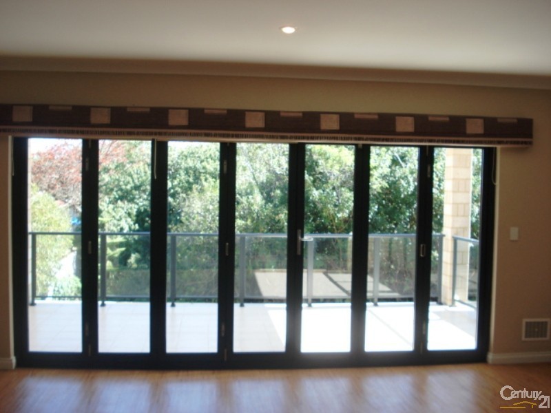 11/15 Peel Street, Mandurah WA 6210