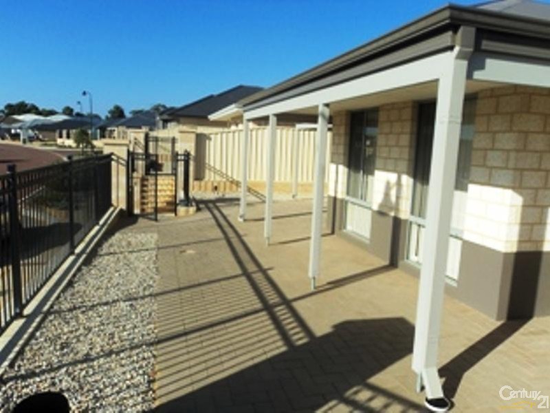 40 Cawana Parkway, Lakelands WA 6180