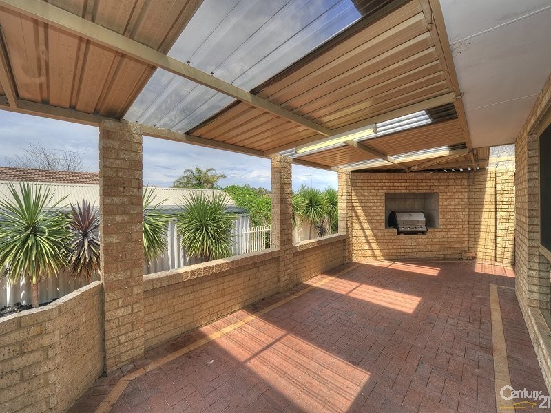 3 Spyglass Rise, Halls Head WA 6210