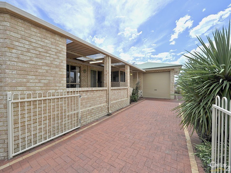 3 Spyglass Rise, Halls Head WA 6210