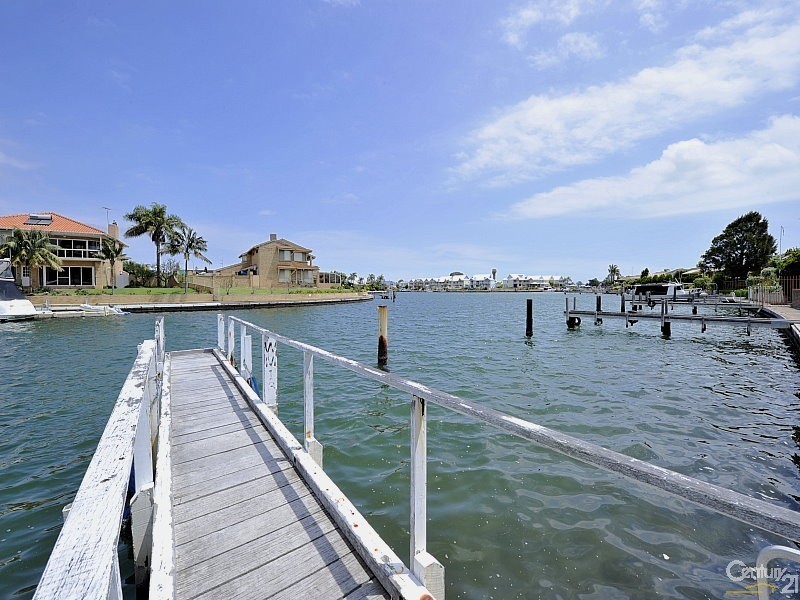 39 Blackwood Parade, Dudley Park WA 6210