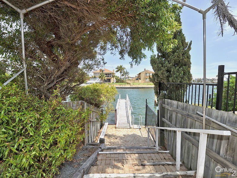 39 Blackwood Parade, Dudley Park WA 6210