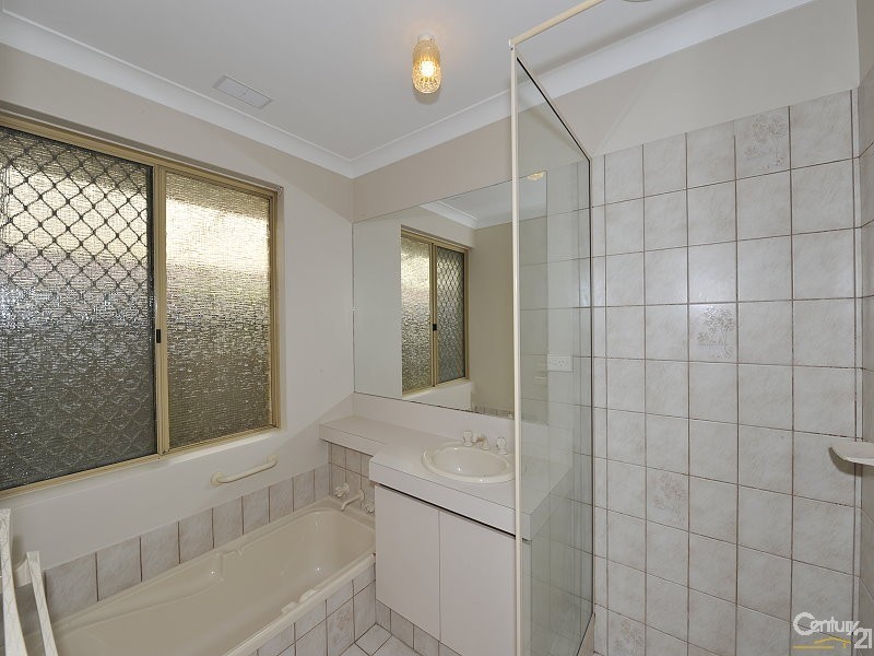 39 Blackwood Parade, Dudley Park WA 6210