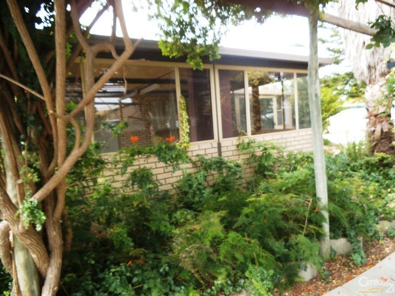 23 Dundas Place, Greenfields WA 6210