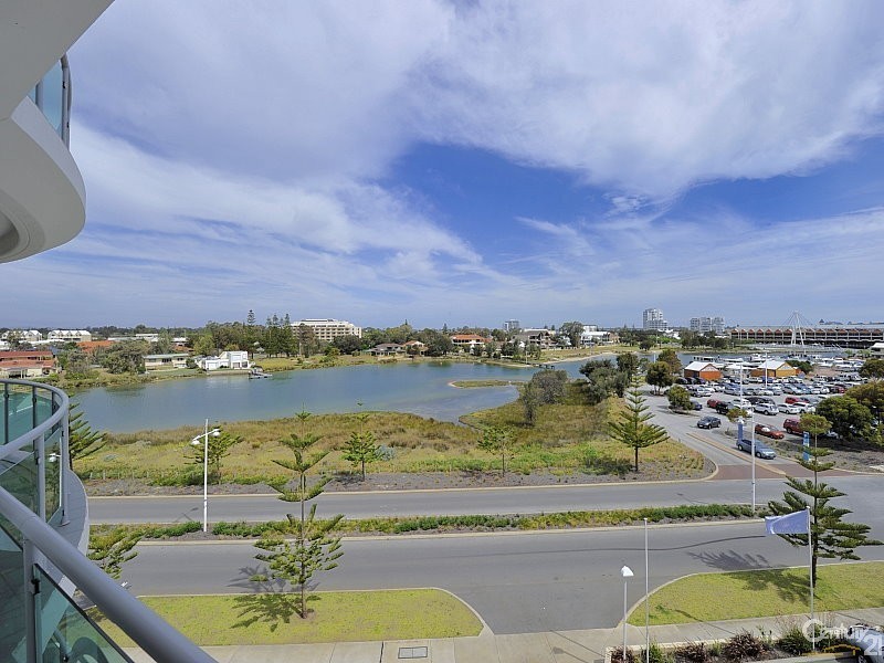 305 Seashells 16 Dolphin Drive, Mandurah WA 6210