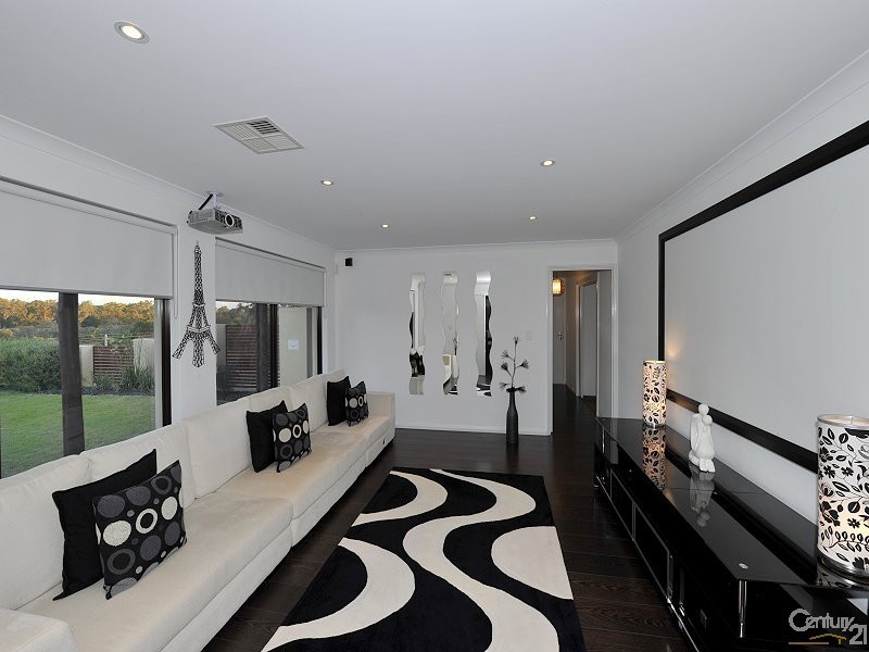 23 Arramall Trail, Lakelands WA 6180