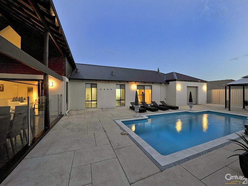 23 Arramall Trail, Lakelands WA 6180