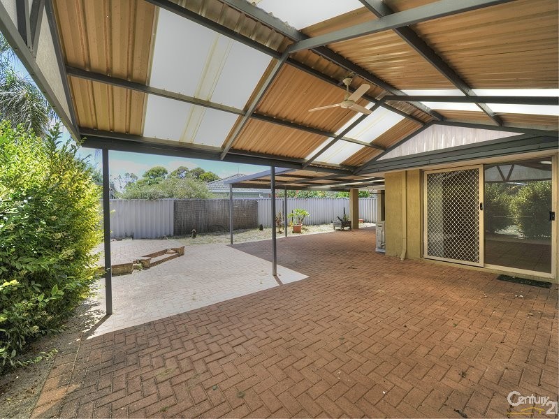 4 Pentland Crescent, Dudley Park WA 6210