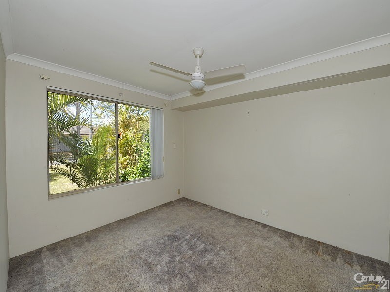 4 Pentland Crescent, Dudley Park WA 6210