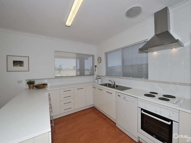 21 Orestes Street, San Remo WA 6210