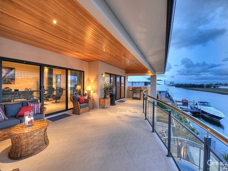 10 Brindabella Crescent, Halls Head WA 6210