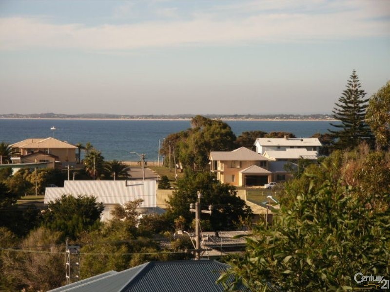 20/35B Halls Head Parade, Halls Head WA 6210