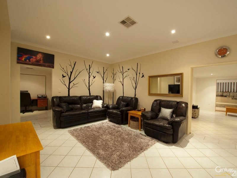 7 Staunton Rise, Halls Head WA 6210