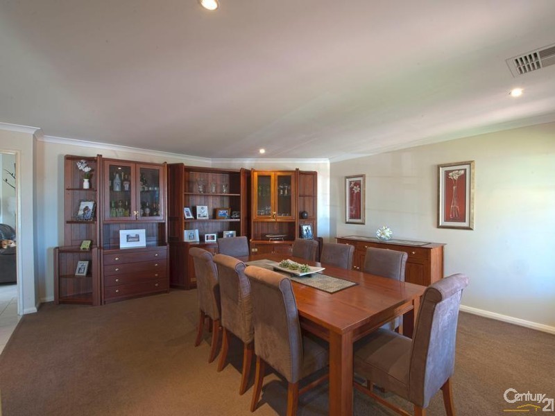 7 Staunton Rise, Halls Head WA 6210