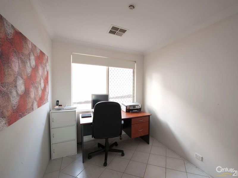 7 Staunton Rise, Halls Head WA 6210