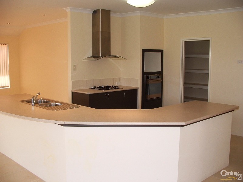 7 Pytheas Approach, Dudley Park WA 6210