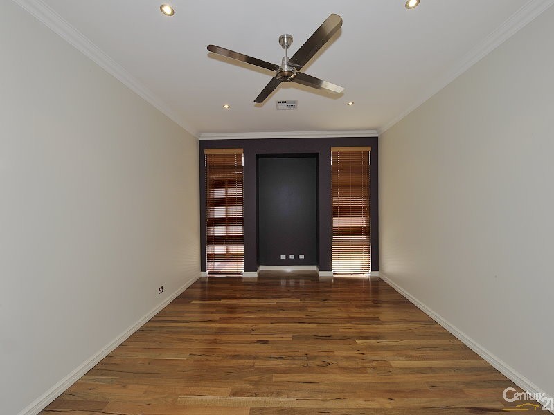 28 Clearwater Way, Singleton WA 6175