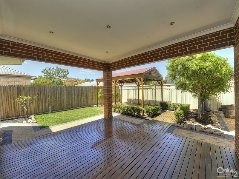 28 Clearwater Way, Singleton WA 6175