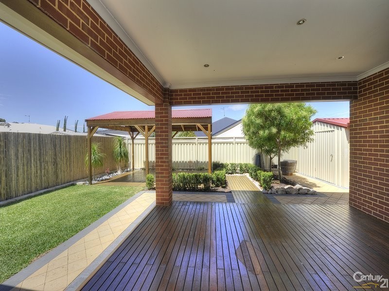 28 Clearwater Way, Singleton WA 6175