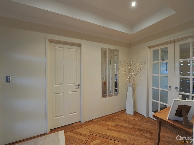 18 Scarab Court, Halls Head WA 6210