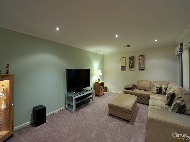 18 Scarab Court, Halls Head WA 6210