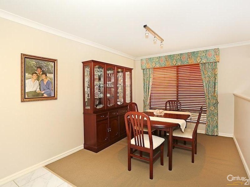 17 Starfire Close, Halls Head WA 6210