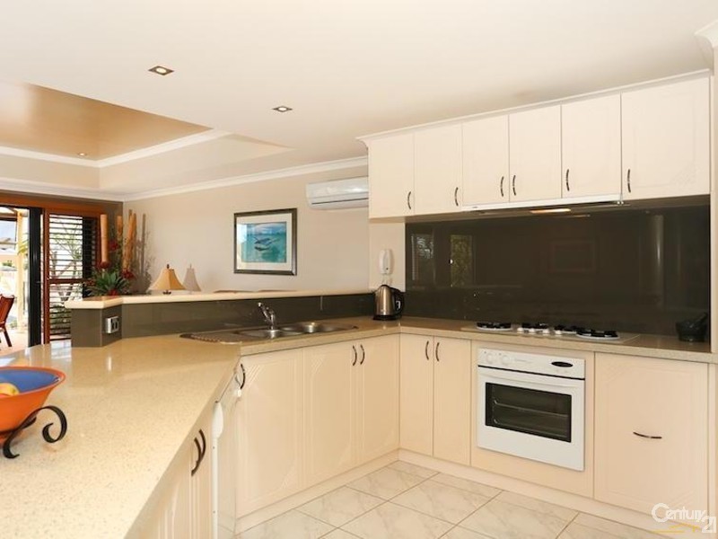 17 Starfire Close, Halls Head WA 6210