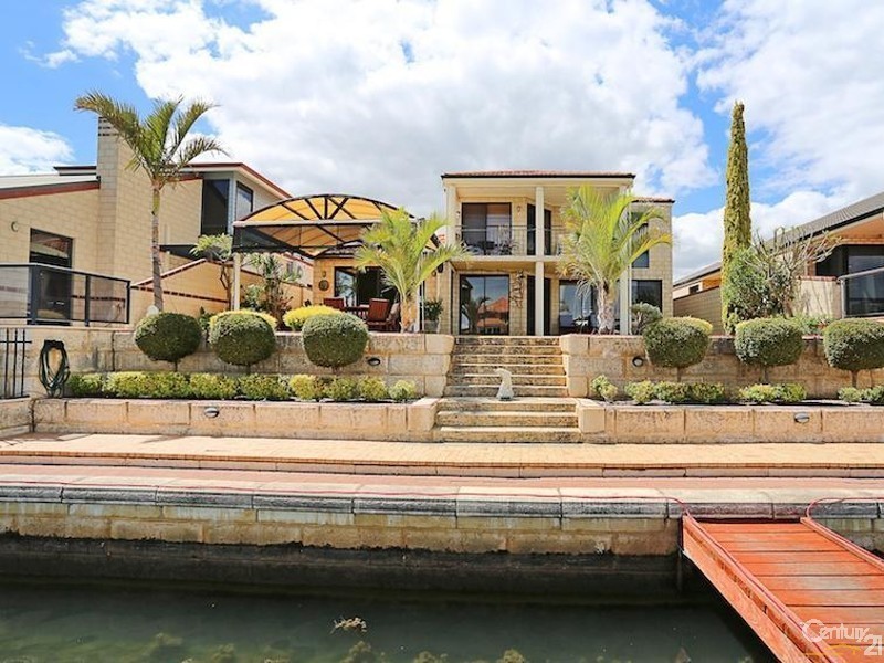 17 Starfire Close, Halls Head WA 6210