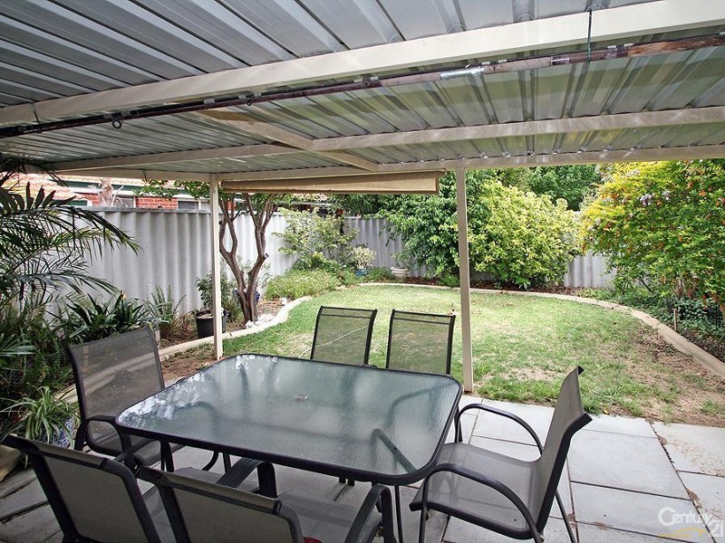 1/2 Hobley Street, Mandurah WA 6210