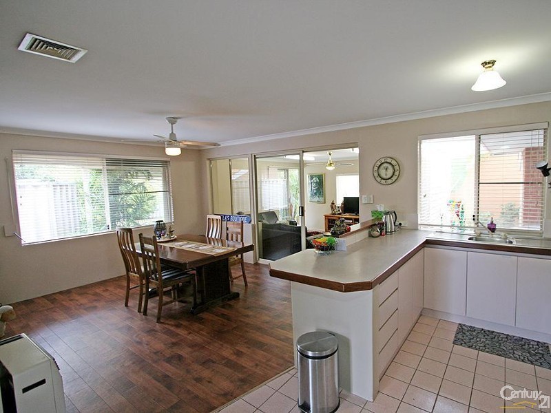 1/2 Hobley Street, Mandurah WA 6210