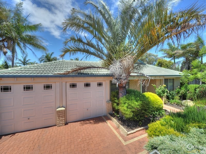 1 Crown Place, Wannanup WA 6210