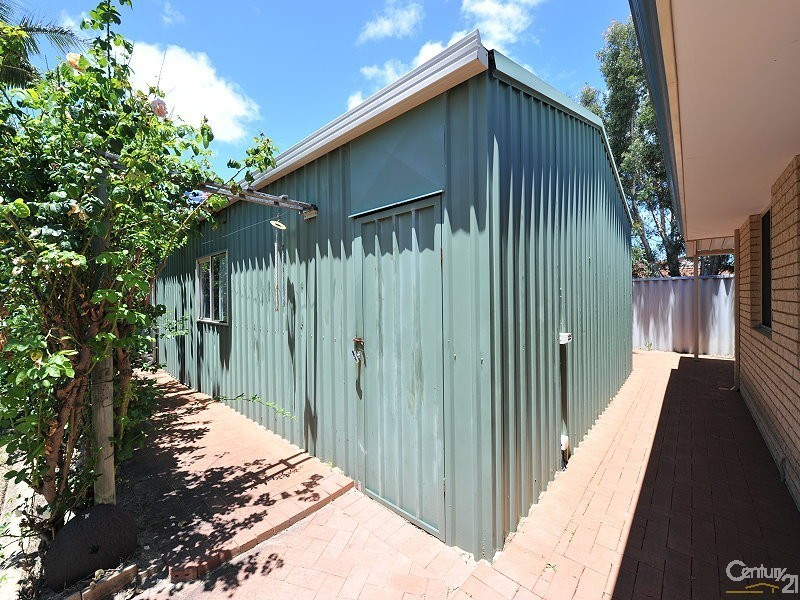 1 Crown Place, Wannanup WA 6210