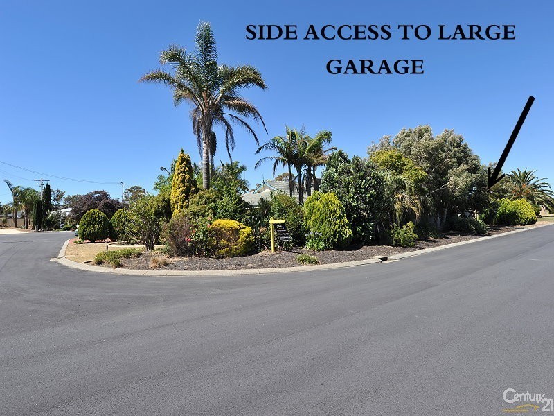 1 Crown Place, Wannanup WA 6210