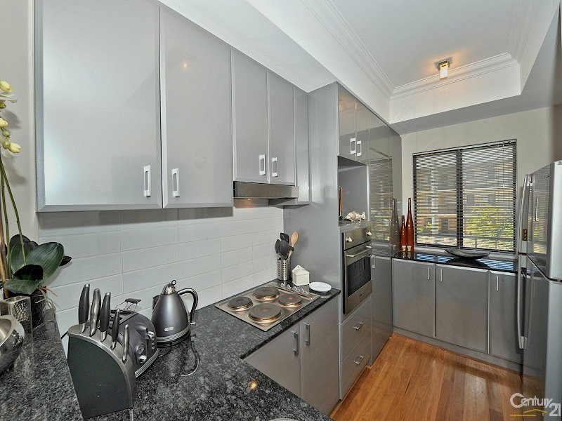 27/37 Dolphin Drive, Mandurah WA 6210