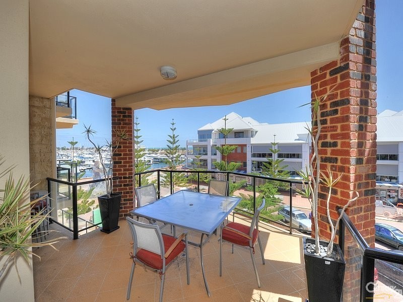 27/37 Dolphin Drive, Mandurah WA 6210