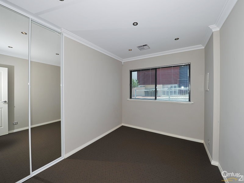 1/1 Florian Mews, Mandurah WA 6210