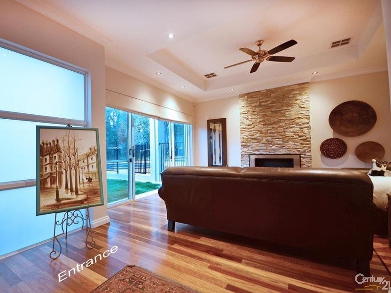 63 Summerhill Drive, Stake Hill WA 6181
