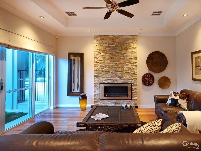 63 Summerhill Drive, Stake Hill WA 6181
