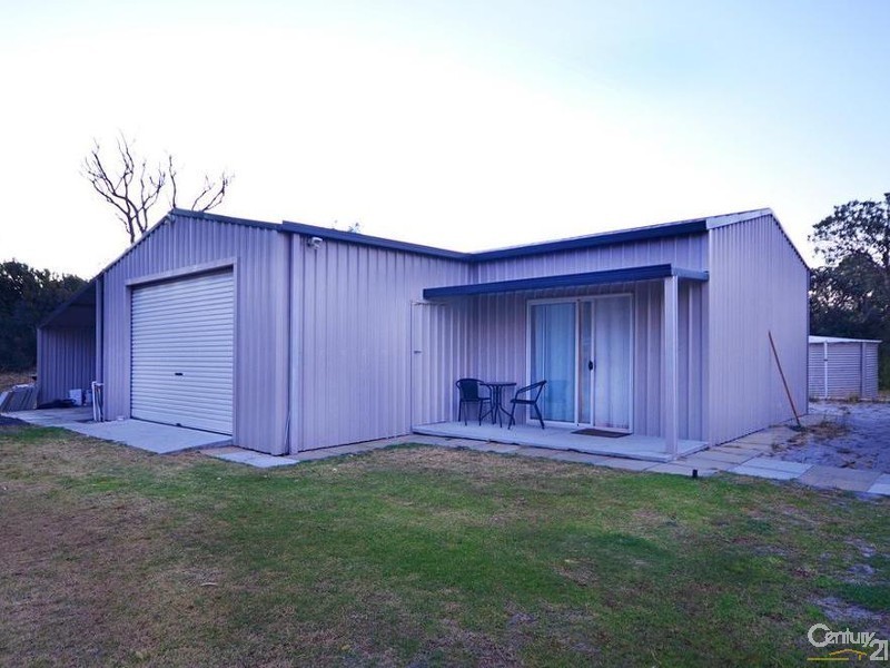 63 Summerhill Drive, Stake Hill WA 6181