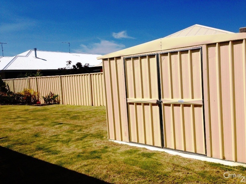 8 Eglinton Terrace, Dudley Park WA 6210