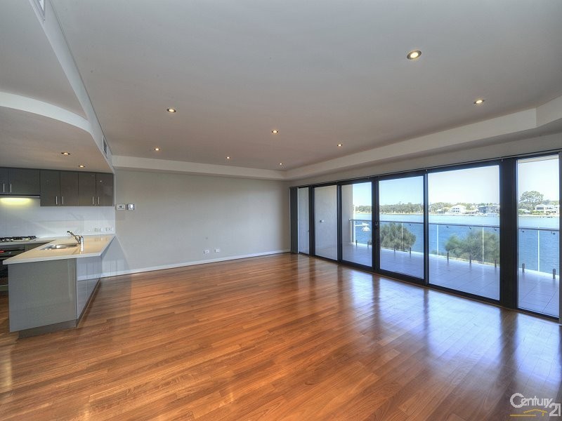 4/3 Galileo Loop, Mandurah WA 6210