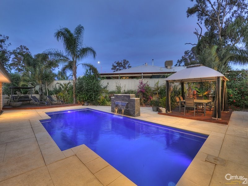 23 Ballard Meander, Lakelands WA 6180