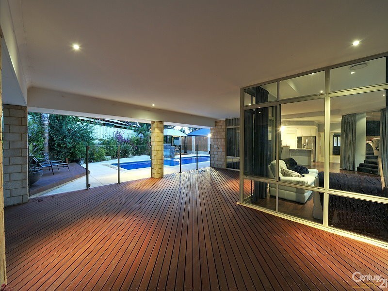 23 Ballard Meander, Lakelands WA 6180