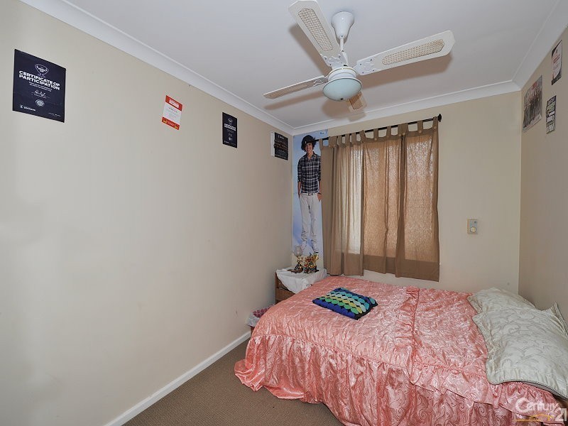 2 Kent Close, Halls Head WA 6210