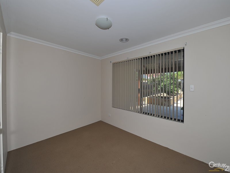 19 Blue Wren Gardens, Coodanup WA 6210