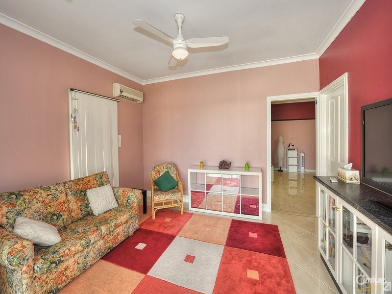 41 Derek Road, Coodanup WA 6210