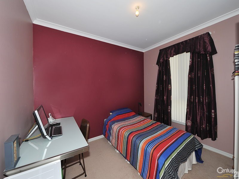 41 Derek Road, Coodanup WA 6210