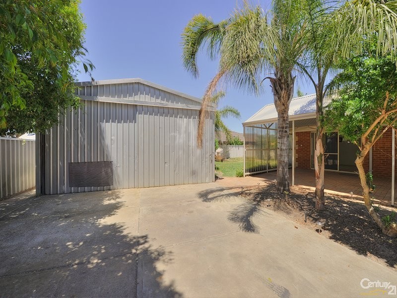 5 Parakeet Place, Greenfields WA 6210
