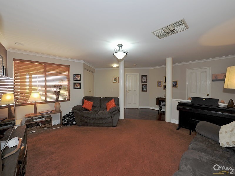 7 Greenshank Mews, Wannanup WA 6210