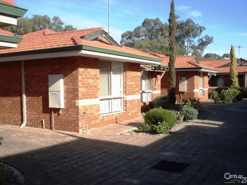 2/18 Henson Street, Silver Sands WA 6210